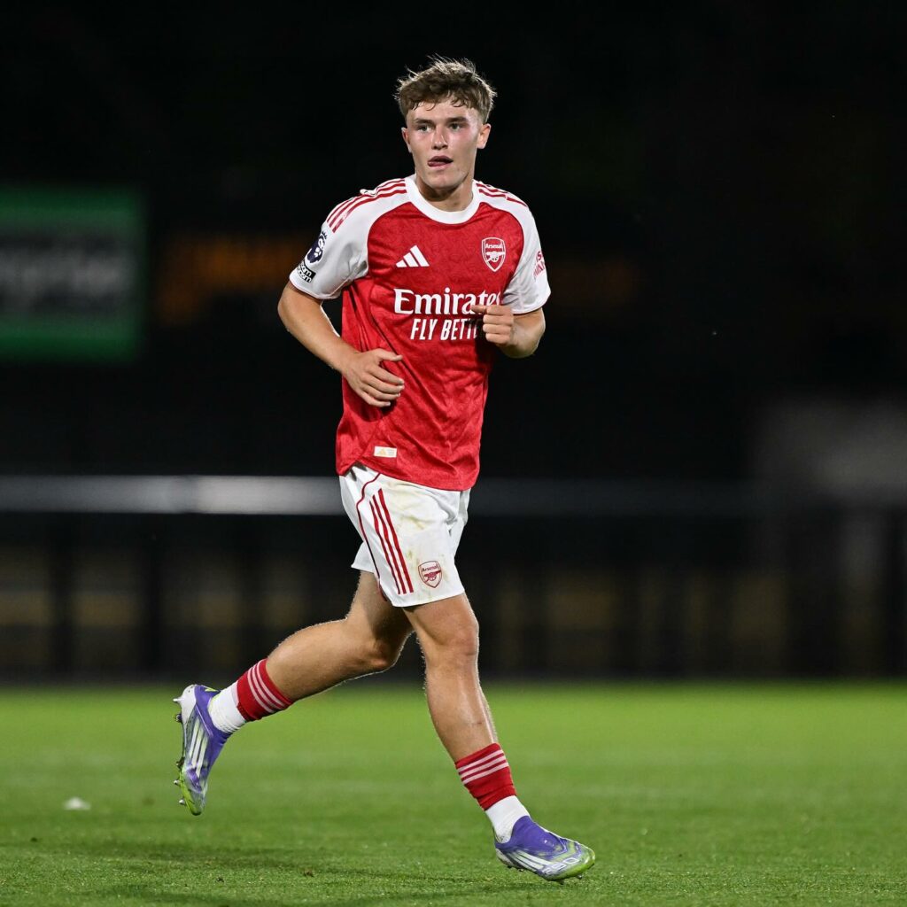 Arsenal 18yo makes international debut before his senior club debut 4 Ceadach O'Neill playing for the Arsenal u21s (Photo via O'Neill on Instagram)